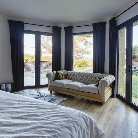 Aurea Villa